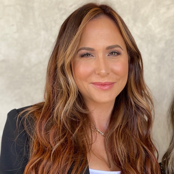 Meet your Posher, Angela - Picture 2 of 2